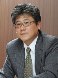 今年の「建国記念日 奉祝道民の集い」。記念講演の演題は、「建国の精神と憲法改正の核心」。講師は、文芸評論家の小川榮太郎先生です。